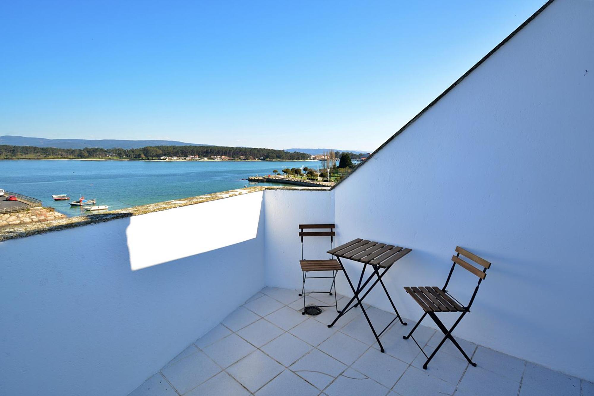 Apartamento Con Terraza Frente Al Mar En O Grove Esterno foto