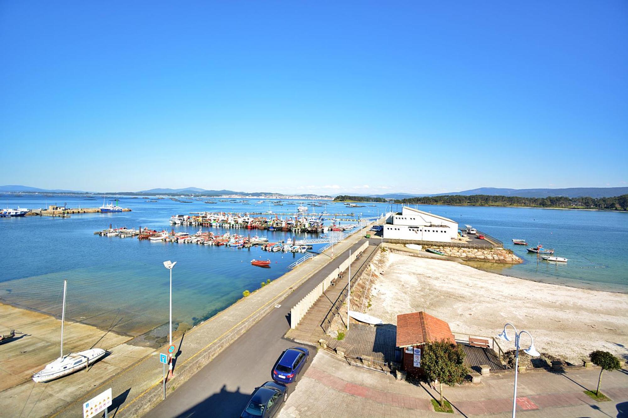 Apartamento Con Terraza Frente Al Mar En O Grove Esterno foto
